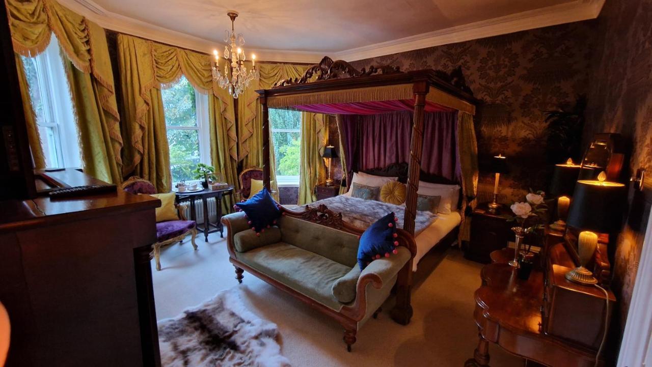Ravenscroft Bed & Breakfast